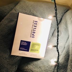 🦋SPOTLESS🦋 by Rodan and Fields